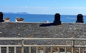 Sanxenxo a un minuto playa vistas y Garage 8pax